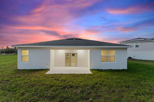 Building Photo - Deposit-Free! Modern, energy efficient hom...