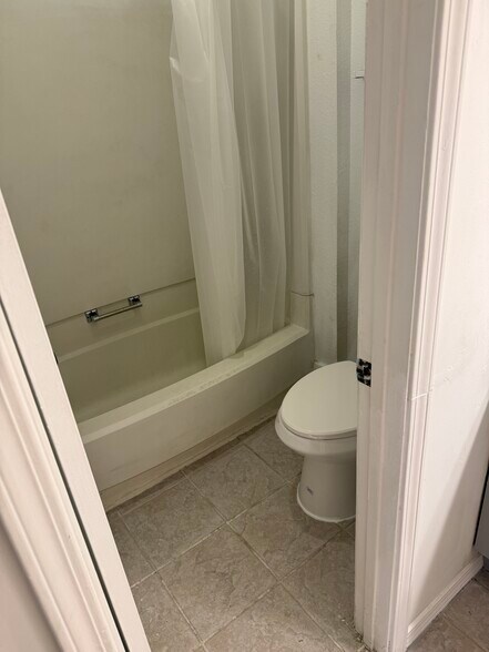 Building Photo - 2299 Scenic Hwy