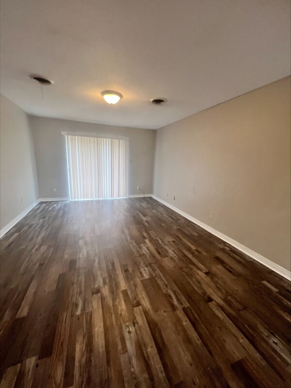 Building Photo - 115 Old Denmark Rd