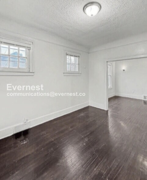 Building Photo - 11391 Belleterre Ave