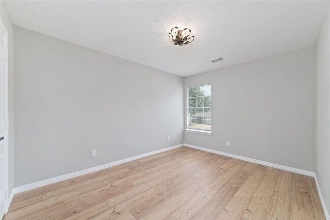 Building Photo - 4007 Starbridge Pointe Ln