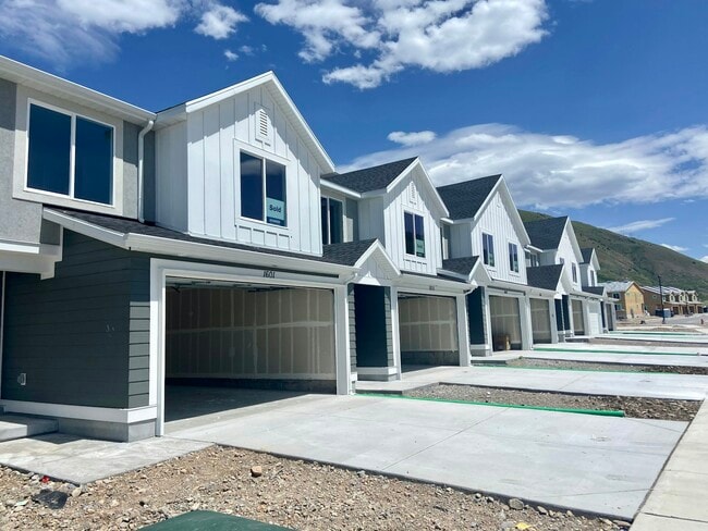 Building Photo - 1605 S Windy Rdg Dr