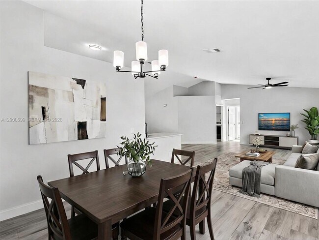 Building Photo - 2022 NW 9th Terrace