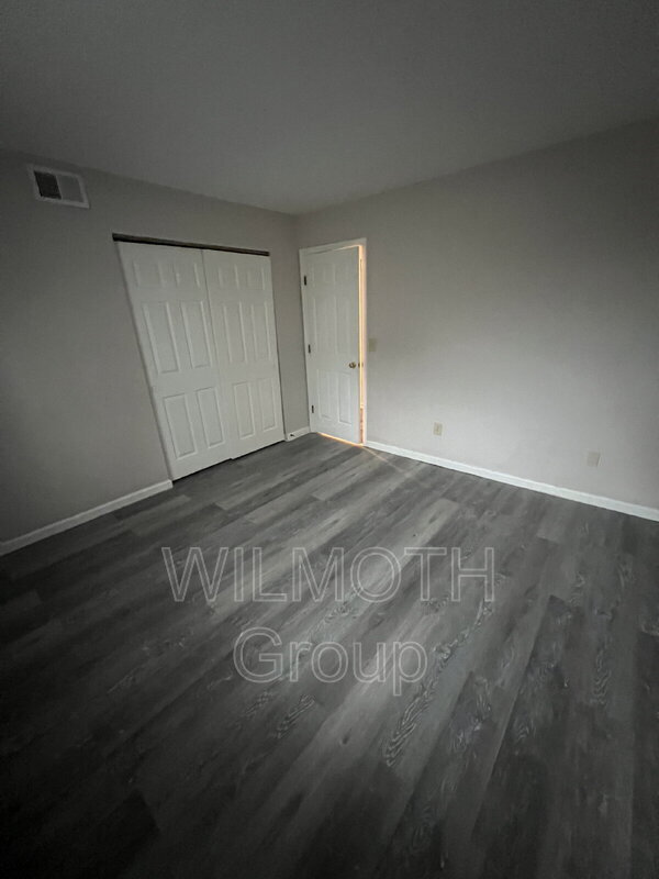 Building Photo - 1320 Millerwood Dr