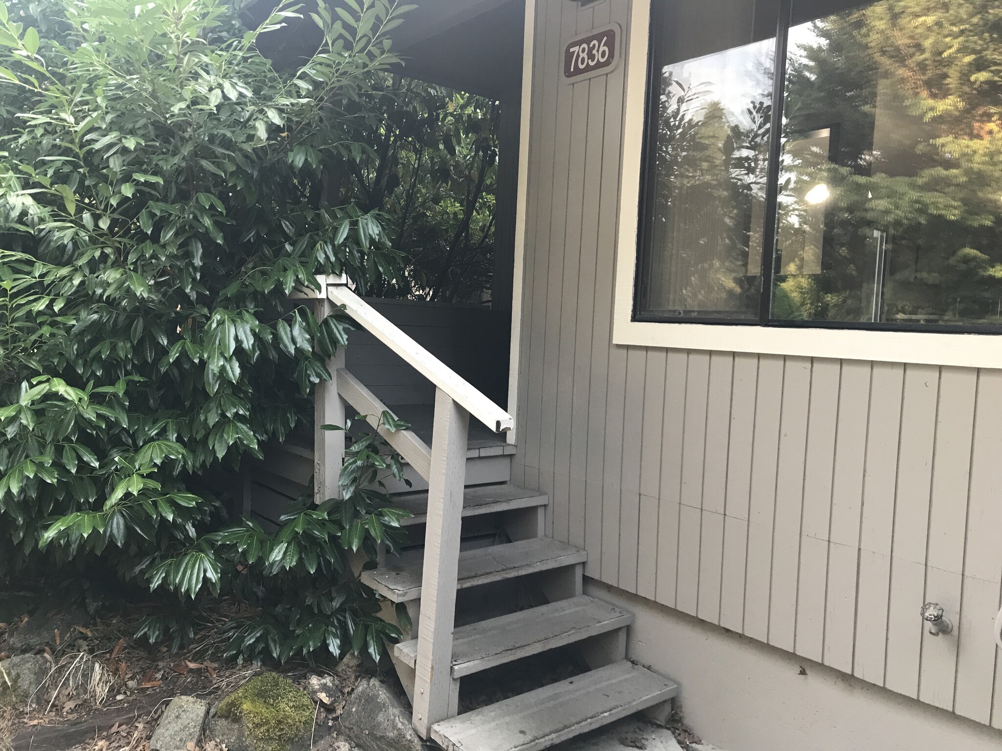 7836 - 7834 Custer Rd W