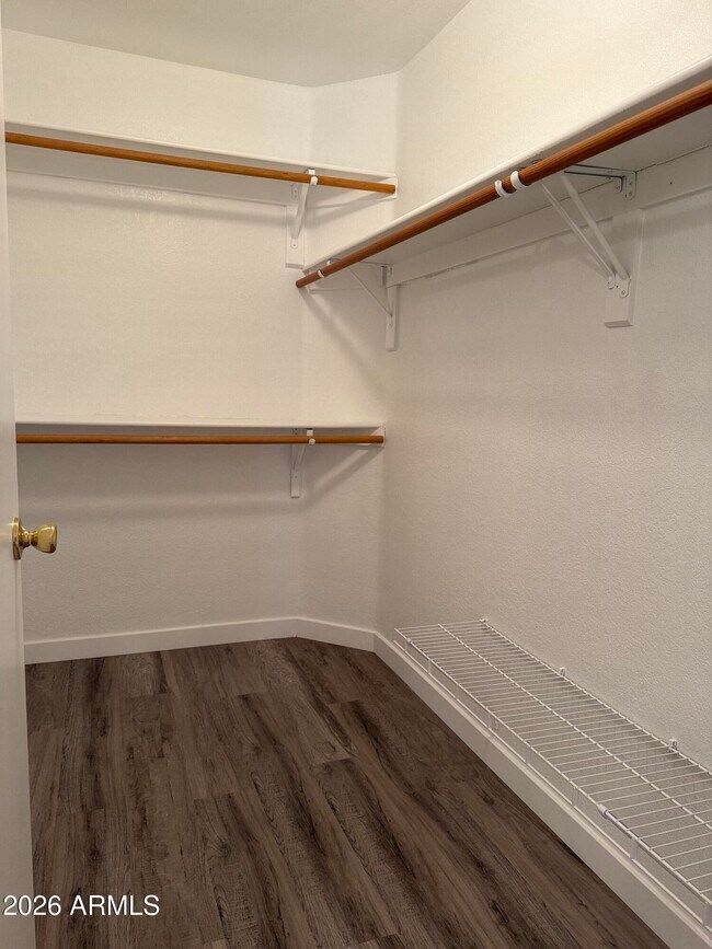 Building Photo - 3510 E Hampton Ave