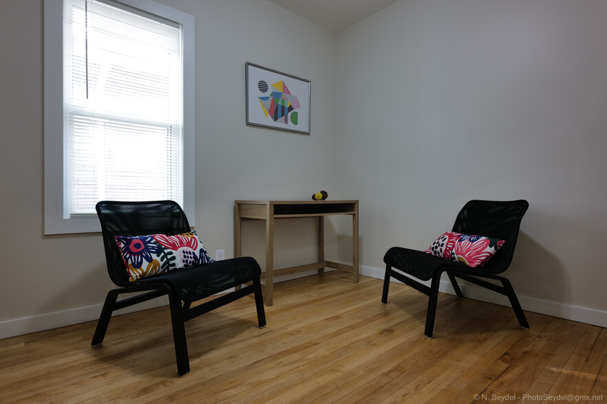 Bedroom - 266 King St