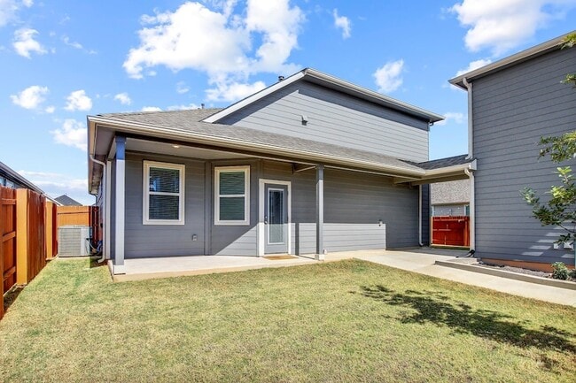 Building Photo - 223 Garner Dr