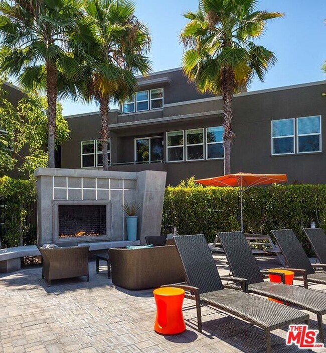 Building Photo - 1627 Penmar Ave