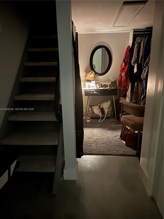 Building Photo - 444 NW 1st Ave