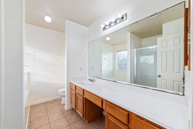 Building Photo - 3618 Windmill Village Dr