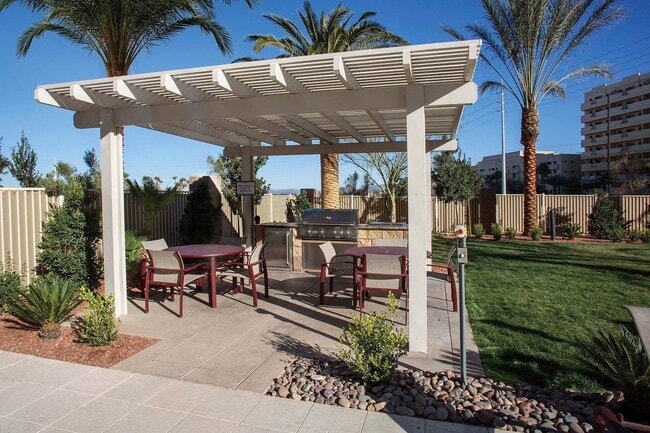 Building Photo - LUXURY RESORT STYLE LIVING @ ONE