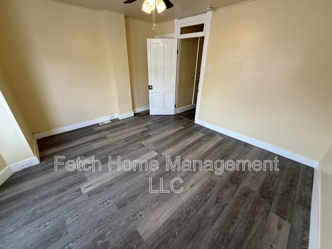 Building Photo - 830 Prangley Ave