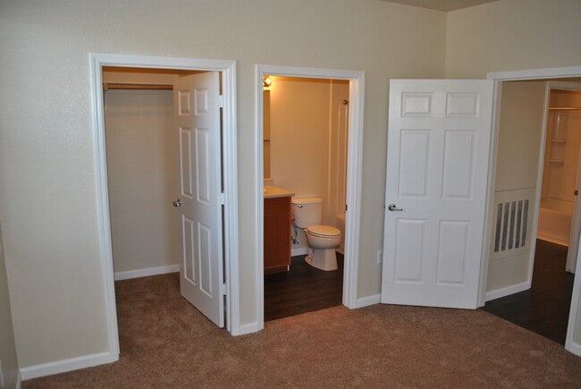 Building Photo - 1251 Whitney Ranch Pkwy