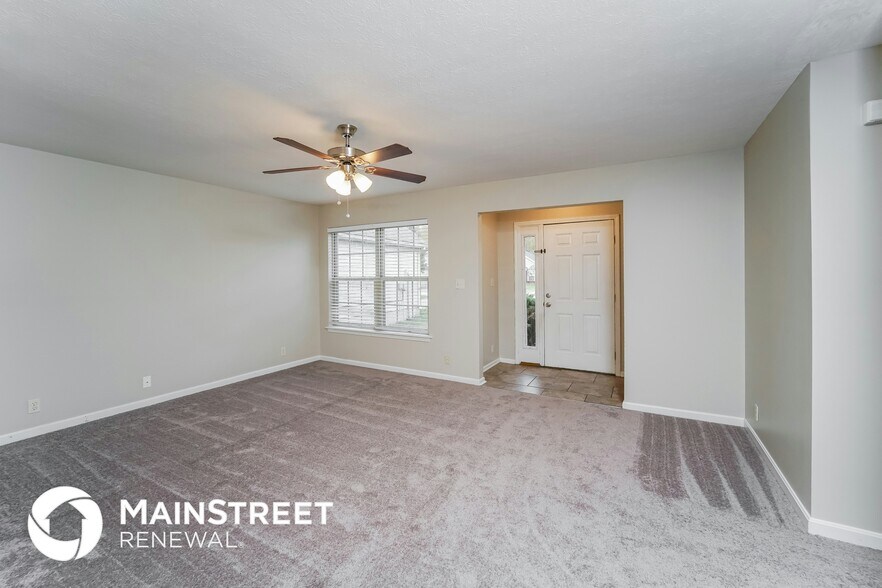 Building Photo - 11116 Meadow Chase Ct