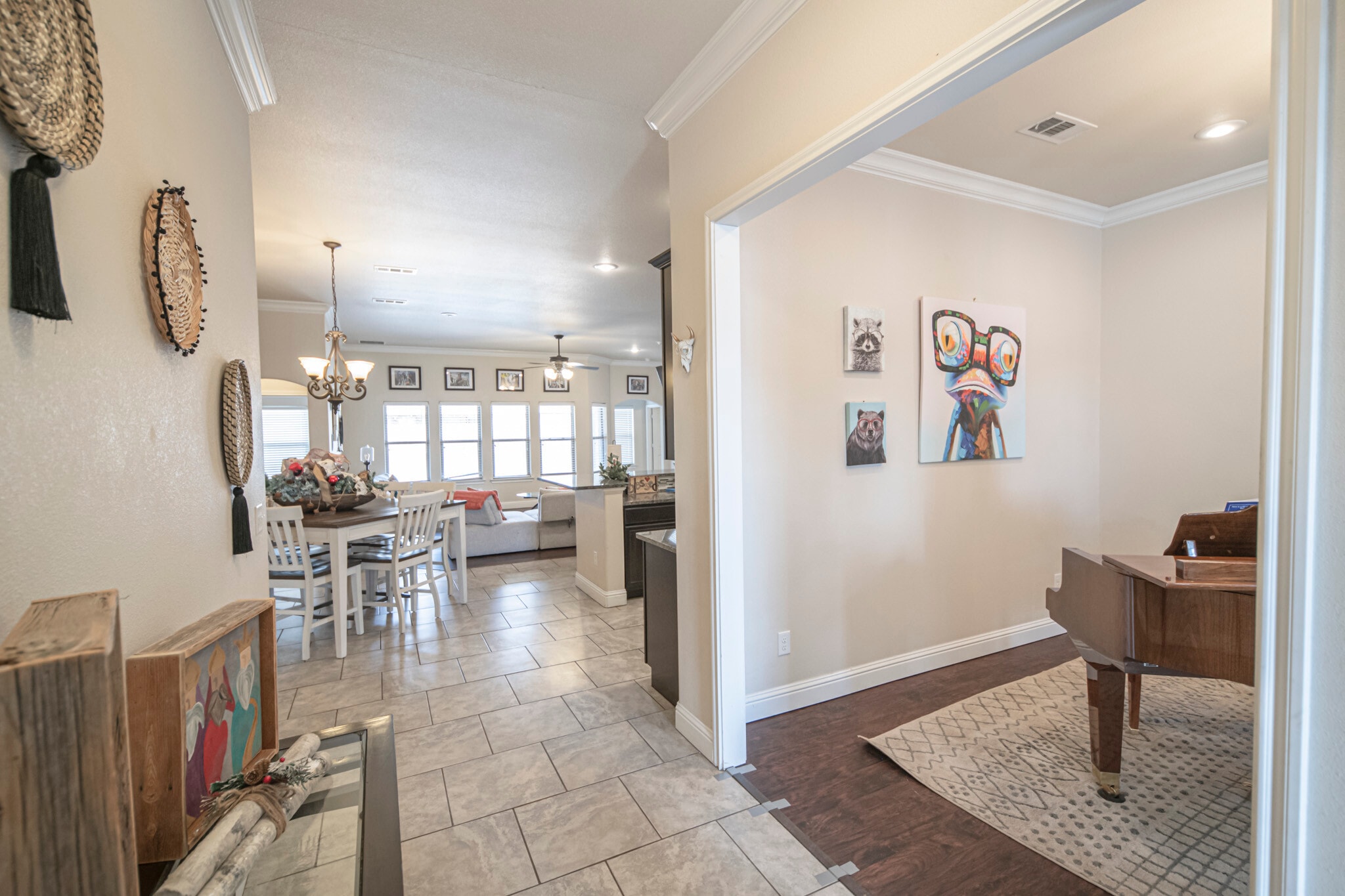 Building Photo - 6922 Ranch Hand Dr