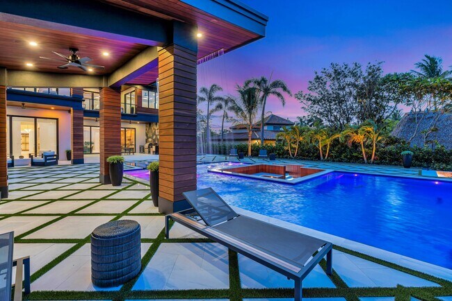 Building Photo - 416 S Lake Dr
