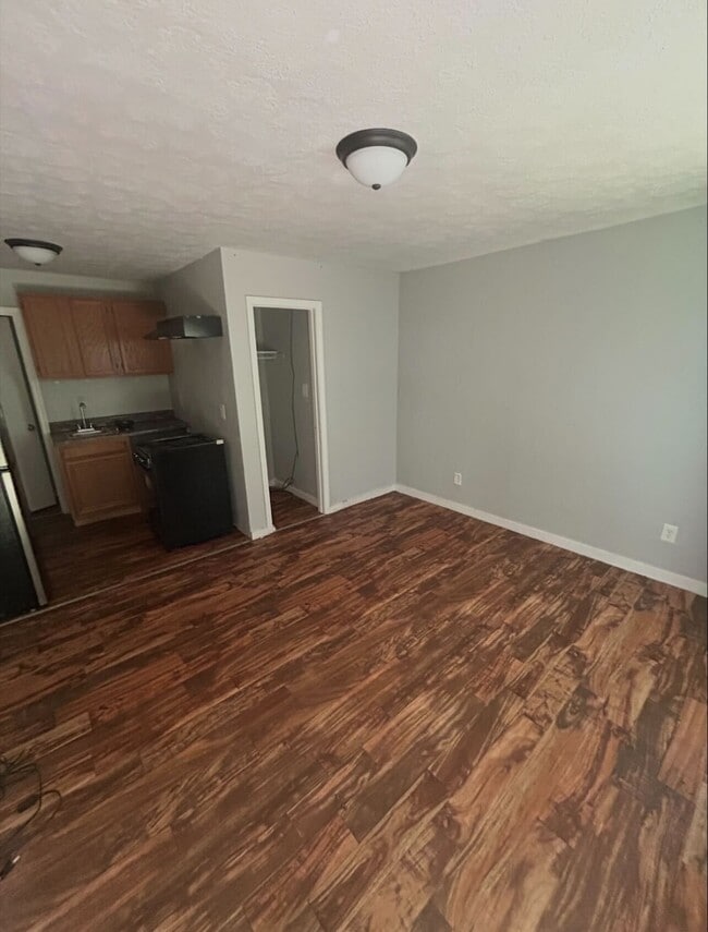 Building Photo - 2405 Palmetto St