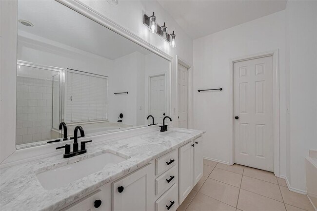 Building Photo - 20802 Louetta Oak Dr