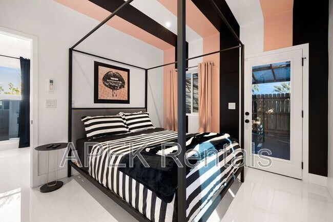 Building Photo - 2325 N Girasol Ave