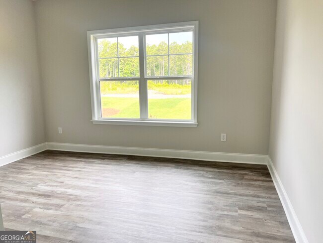 Building Photo - 8024 English Ivy Ct