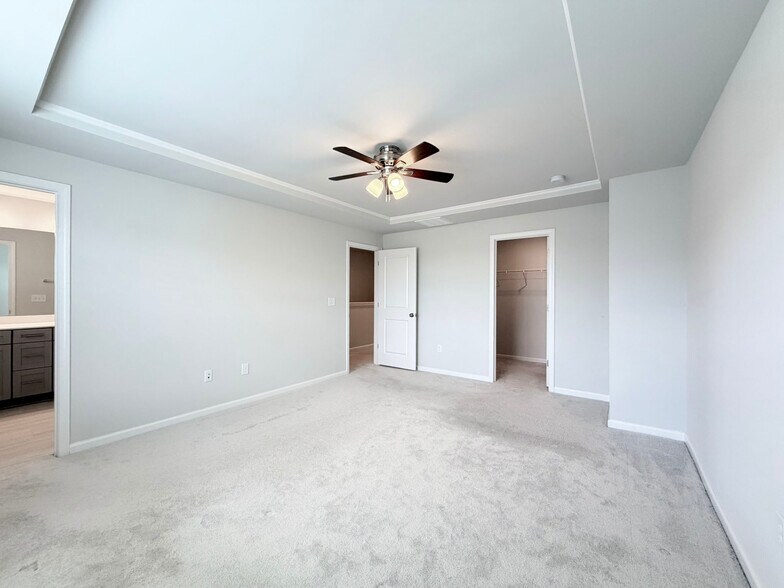 Building Photo - 3018 Brellon Ln