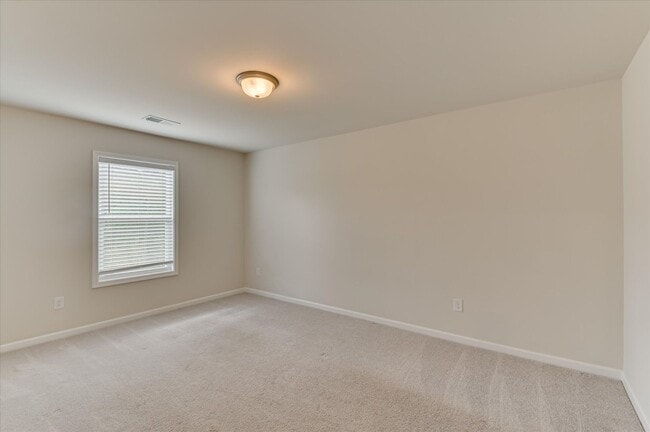 Building Photo - 6370 Whirlaway Rd