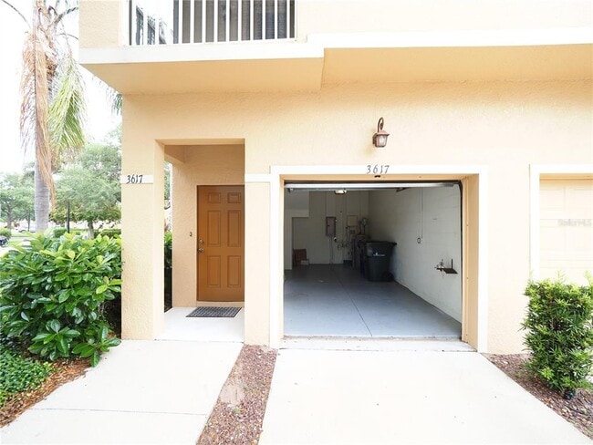 Building Photo - 3617 Parkridge Cir