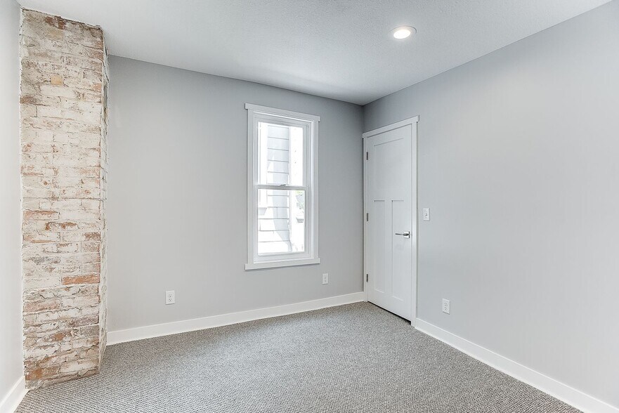 Rear bedroom/home office - 1222 7th St W