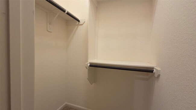 Building Photo - 28056 Rocky Heights Dr