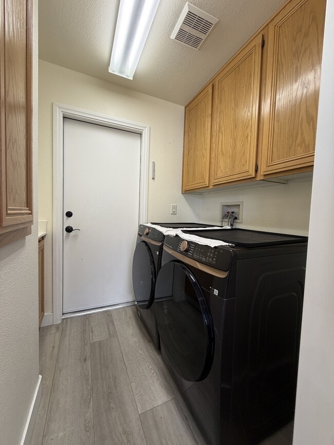 Building Photo - 10756 Turquoise Valley Dr