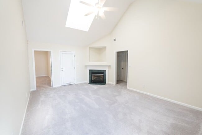 Building Photo - 3 Bedroom 2 Bath Ranch in Evans