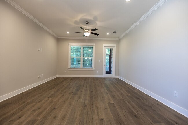 Building Photo - 5 Bedrooms!  Wooded Lot With No Back Neighbors • Luxury Finishes
