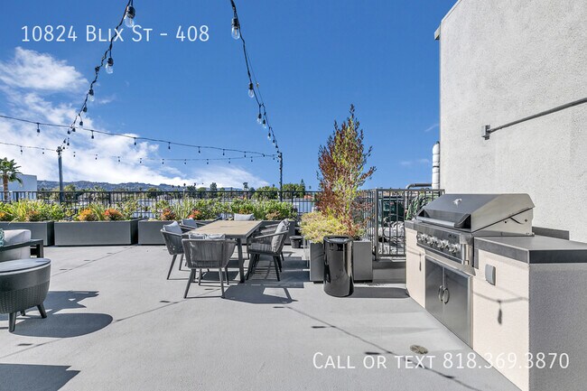 Building Photo - 10824 Blix St