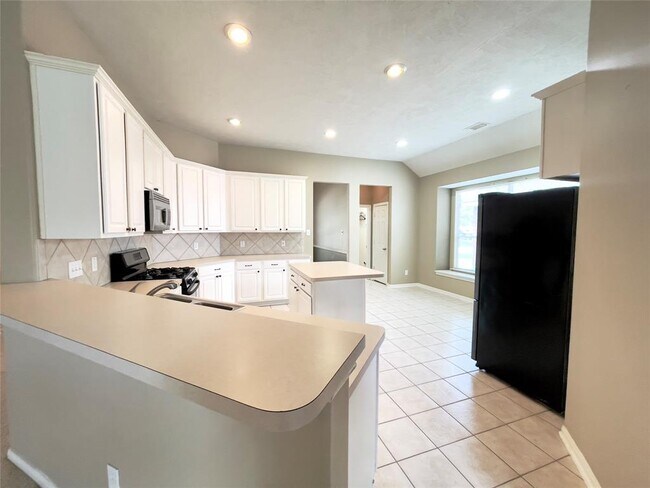 Building Photo - 12715 Rock Creek Ct.