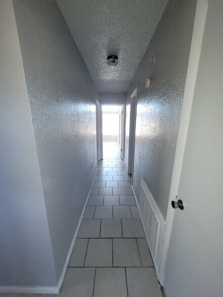 Building Photo - 7313 Edenborough Dr