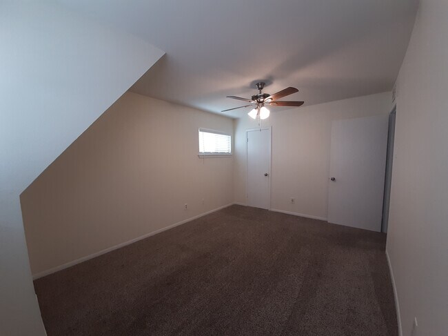 Building Photo - 4318 Jenny Ln
