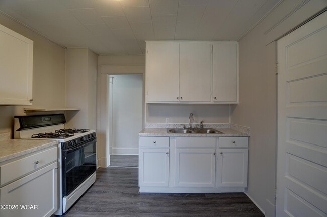 Building Photo - 1141.5 N Main St