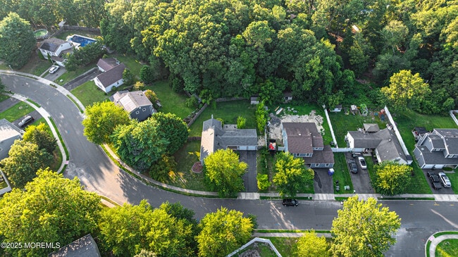 Building Photo - 61 Berkshire Dr