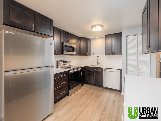 Building Photo - Modern North Spokane Condo with Beautiful Views – 2 Bed, 1 Bath