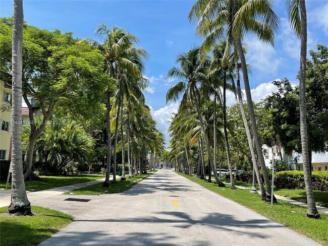 Building Photo - 251 Galen Dr