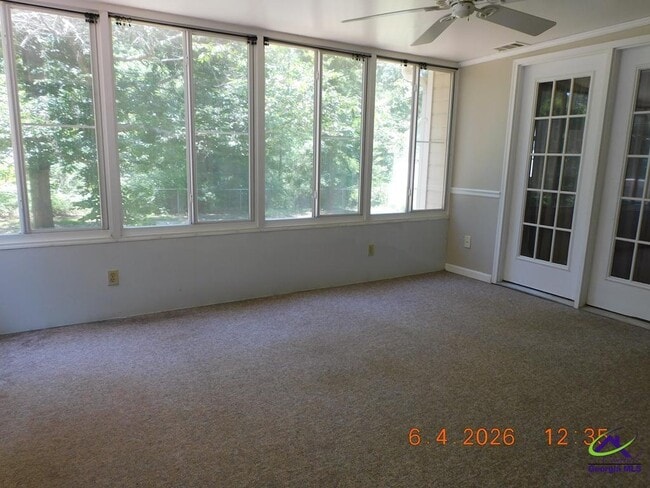 Building Photo - 112 Charleston Ct