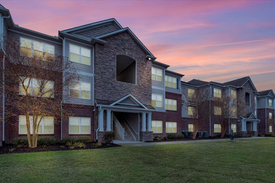 Building Photo - Liberty Pointe Luxury Apartments