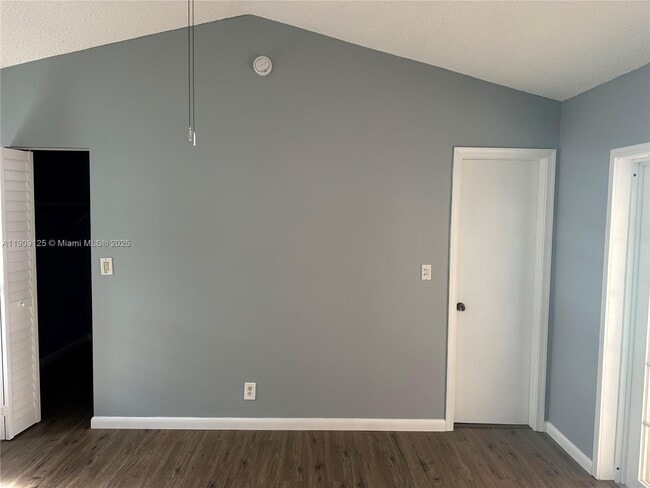 Building Photo - 1107 SW 83rd Ave