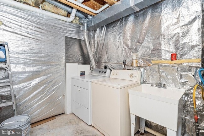Building Photo - 3343 Cape May Ct