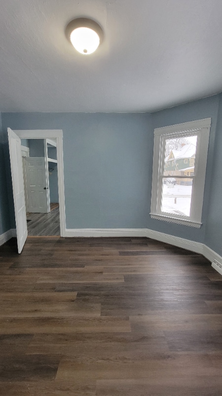 Building Photo - 286 Kenwood Ave