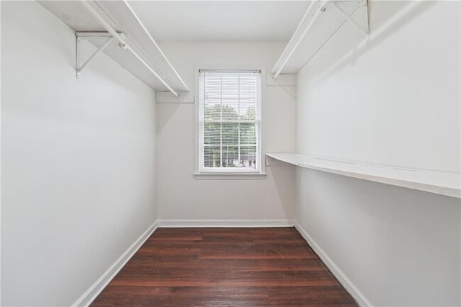 Building Photo - 1416 Manchester Ct SW