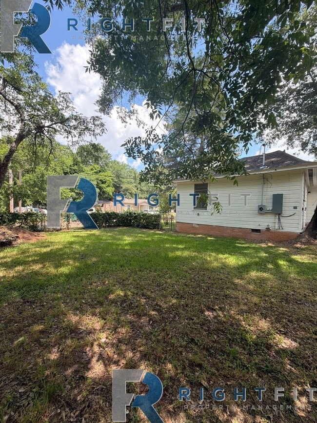 Building Photo - Newly Renovated House in Texarkana