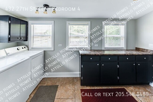 Building Photo - 432 27th St