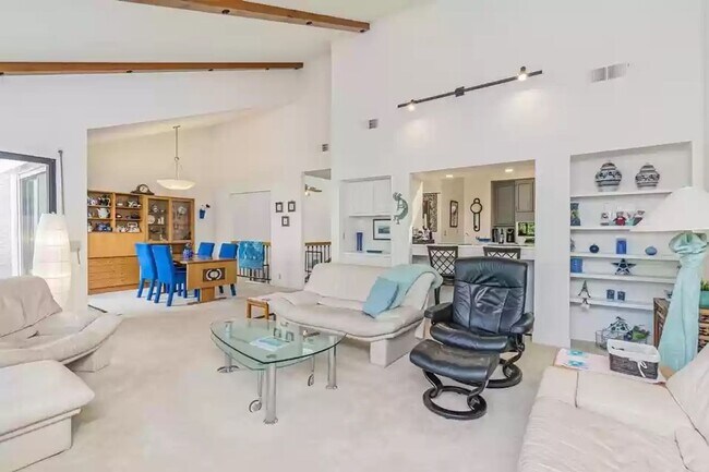 Building Photo - 861 Lake Terrace Cir